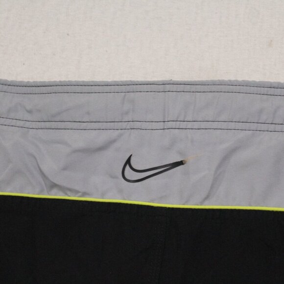 Nike Men Black Board Shorts Active Casual Beach Summer Size Large - Picture 7 of 10